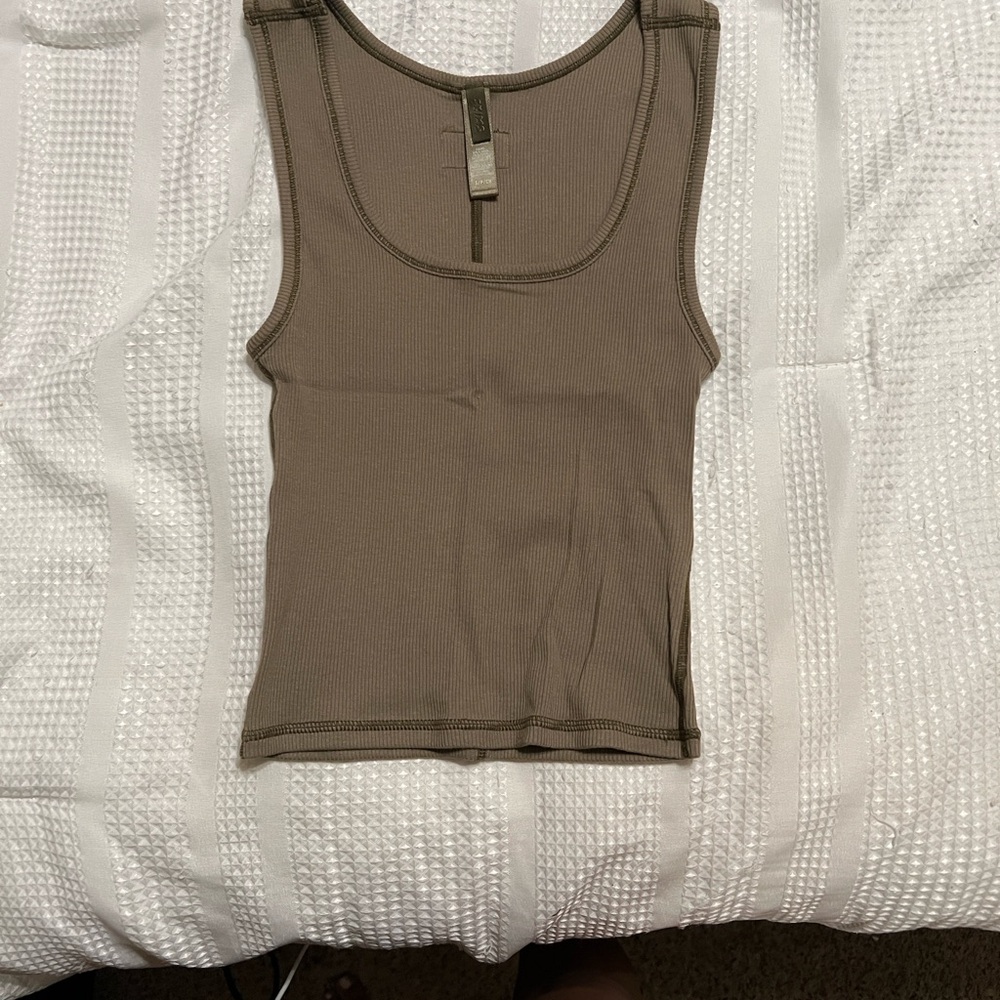 SKIMS Women's Olive Ribbed Tank Top
